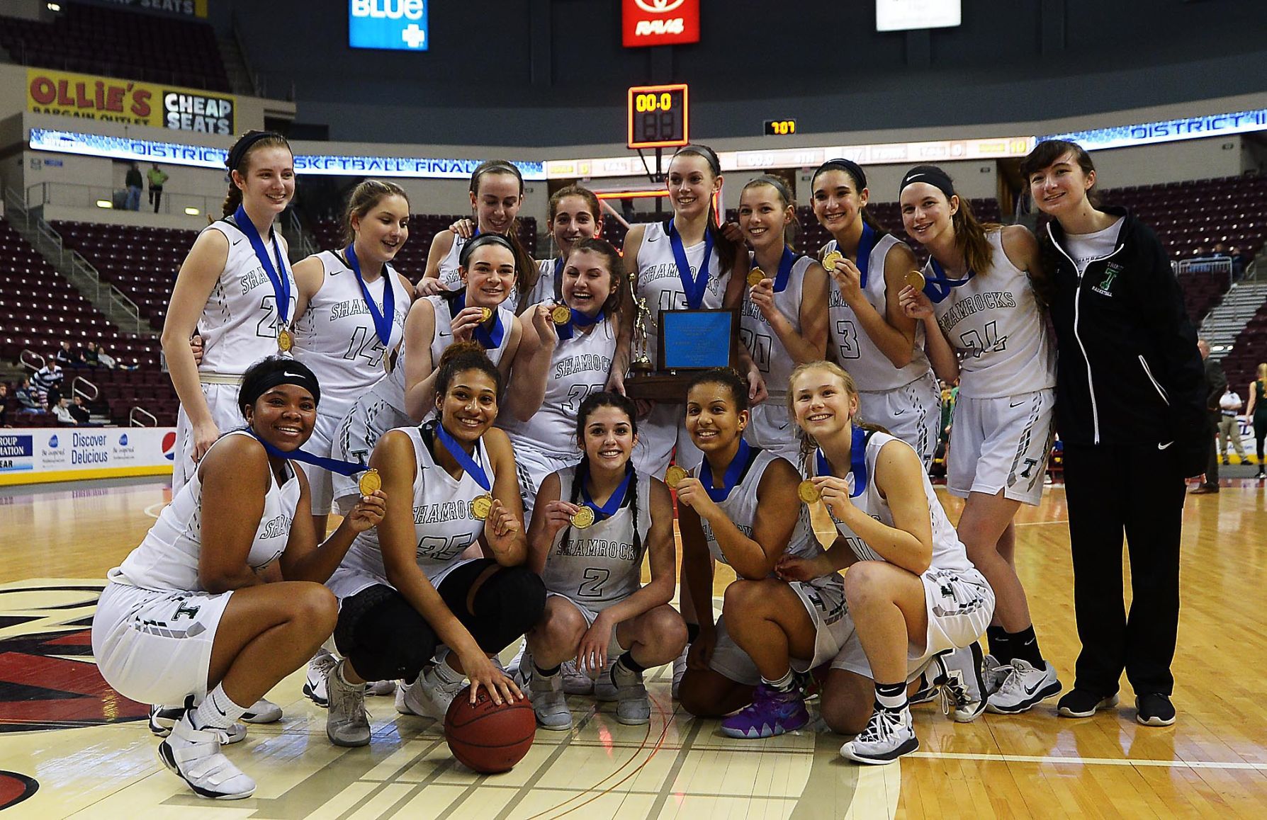 District 3 Girls Basketball: Trinity vs York Catholic